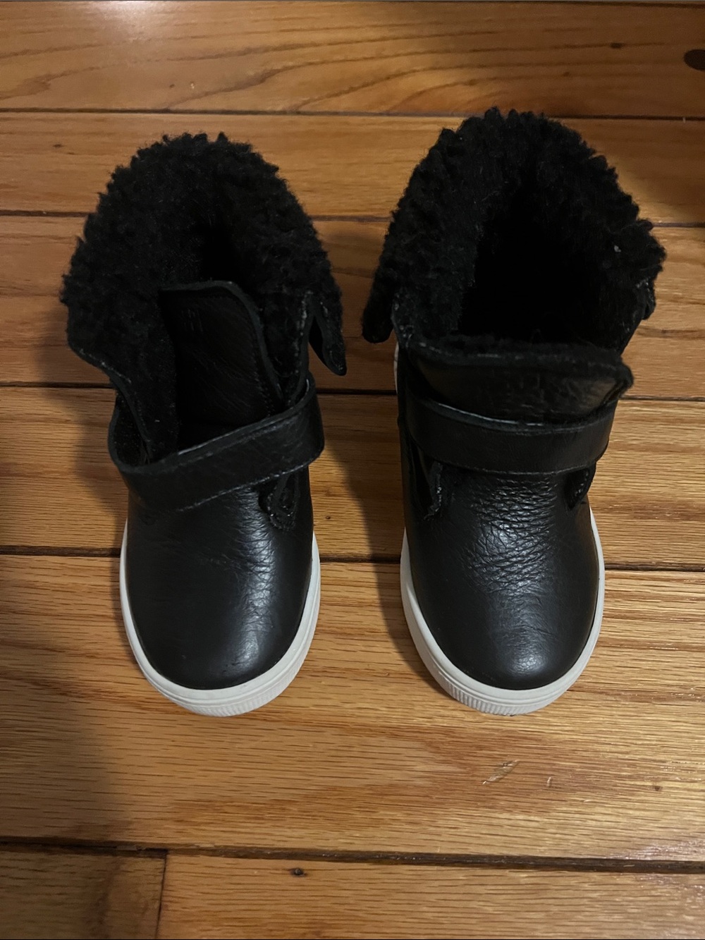 Freshly Picked Black Sherpa Boots with White Sole